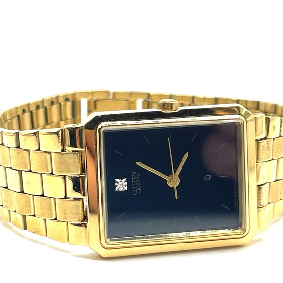 Beautiful Vintage Citizen Quartz Black Dial with Diamond on 12 O'Clock - Picture 1 of 5